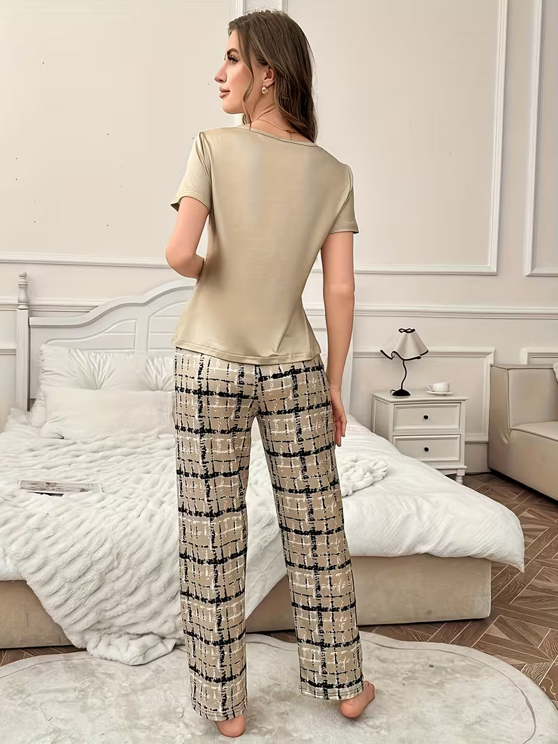 She is Cothed Printed Night Suit