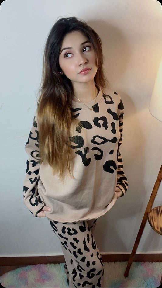 Cream Tiger Flapper Printed Winter Fleece Co-ords Set